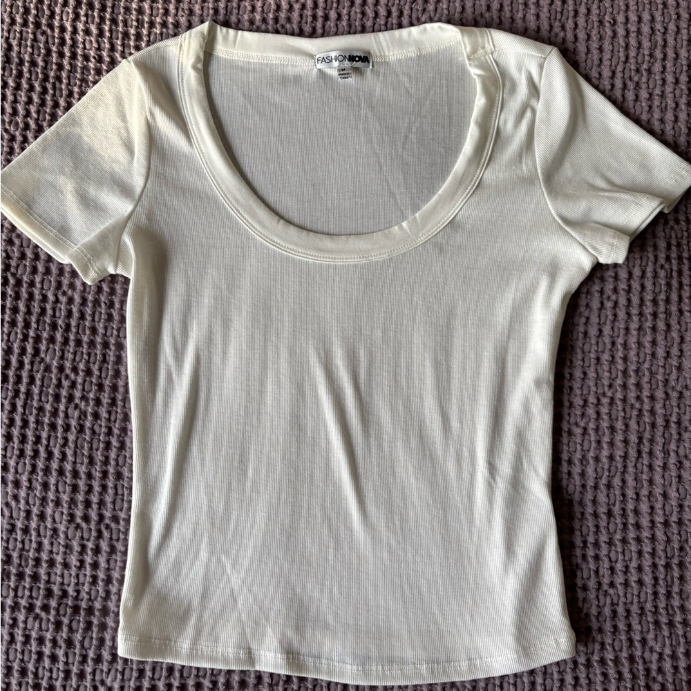 Fashion Nova White Short Sleeve Scoop Neck Tee